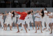 Le grand jeu d’Alexander Ekman enregistré à l’Opéra Garnier, est à (re)découvrir : à vos marques !