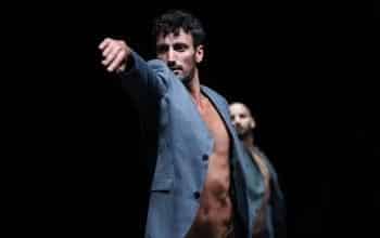La rock attitude au féminin de Jean-Claude Gallotta électrise le théâtre du Rond-Point