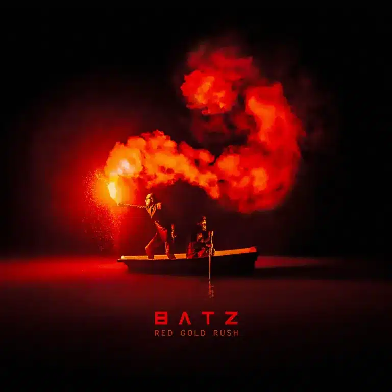 Batz dévoile un premier album très électro intitulé Red Gold Rush, sortie le 27 octobre chez SuperCali