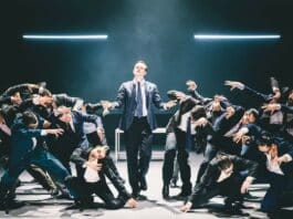 « Figures in Extinction » : le choc crépusculaire de Crystal Pite et Simon McBurney