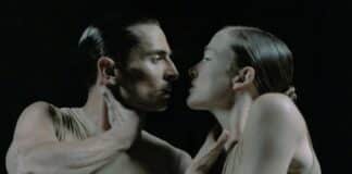 Rester debout : l’art discret de Sharon Eyal