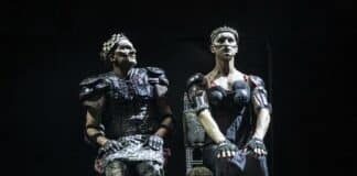 Le Munstrum Théâtre fait vaciller la nuit avec son « Makbeth » : décapant