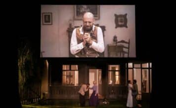 Top 10 Théâtre 2025 : gestes majeurs, scènes en tension