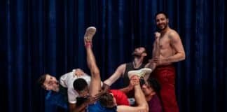 Au Rond-Point, la masculinité à l’épreuve