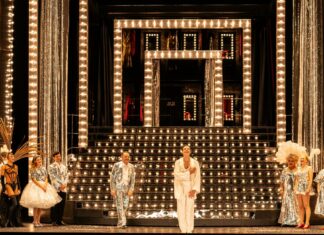 Laurent Lafitte dans « La Cage aux folles » au Châtelet : la consécration d’un artiste total