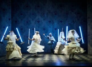 Comédie pop et guerre des nerfs : "Les Femmes savantes" selon Emma Dante