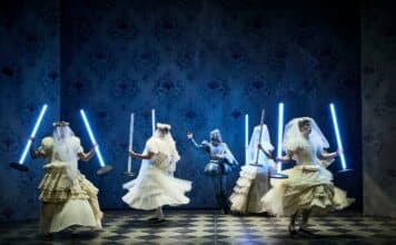 Comédie pop et guerre des nerfs : "Les Femmes savantes" selon Emma Dante