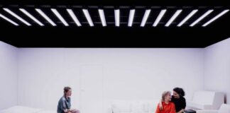 A notre place : une chambre d’échos en résonance sensible et incertaine