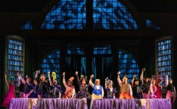 Sous les masques, la féerie grinçante de Valérie Lesort