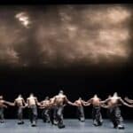 "Vibrations" : l'art de faire monde à l'opéra Garnier