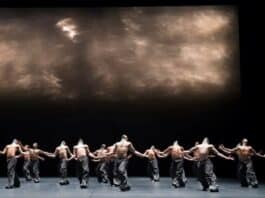 "Vibrations" : l'art de faire monde à l'opéra Garnier