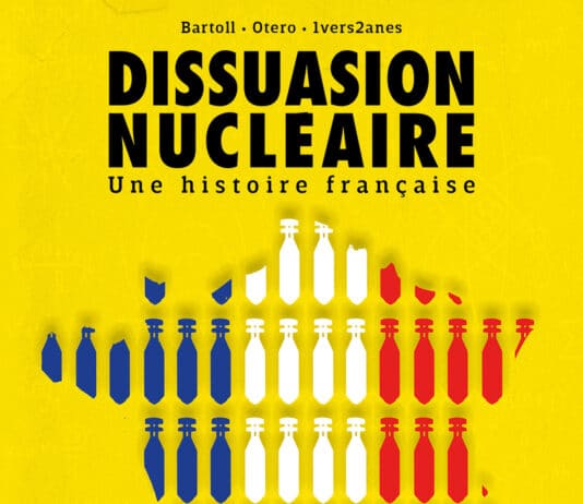 Couverture Dissuasion nucléaire Une histoire française Bartoll Otero Delcourt