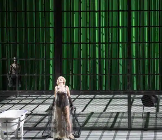Hamlet, les fantômes ne meurent jamais