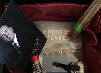 House Of Cards, saison 3 en DVD-BR : quand Frank Underwood écrit à Publik’Art ! (#unboxing) House Of Cards, saison 3