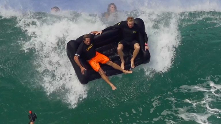 Vidéo : ils font du surf canapé et d’autres choses complètement folles